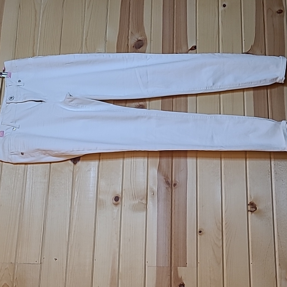 Maurice's White Jeggings